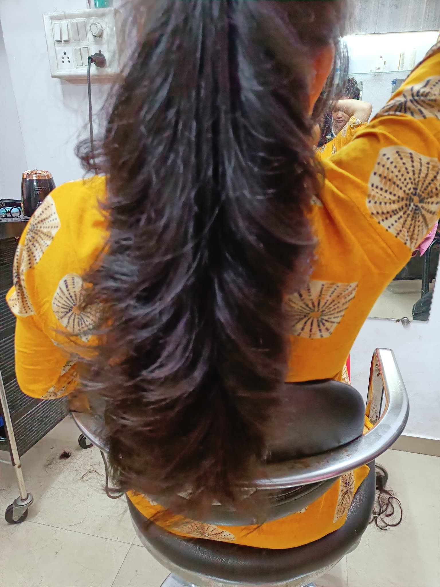 Vihu Saloon