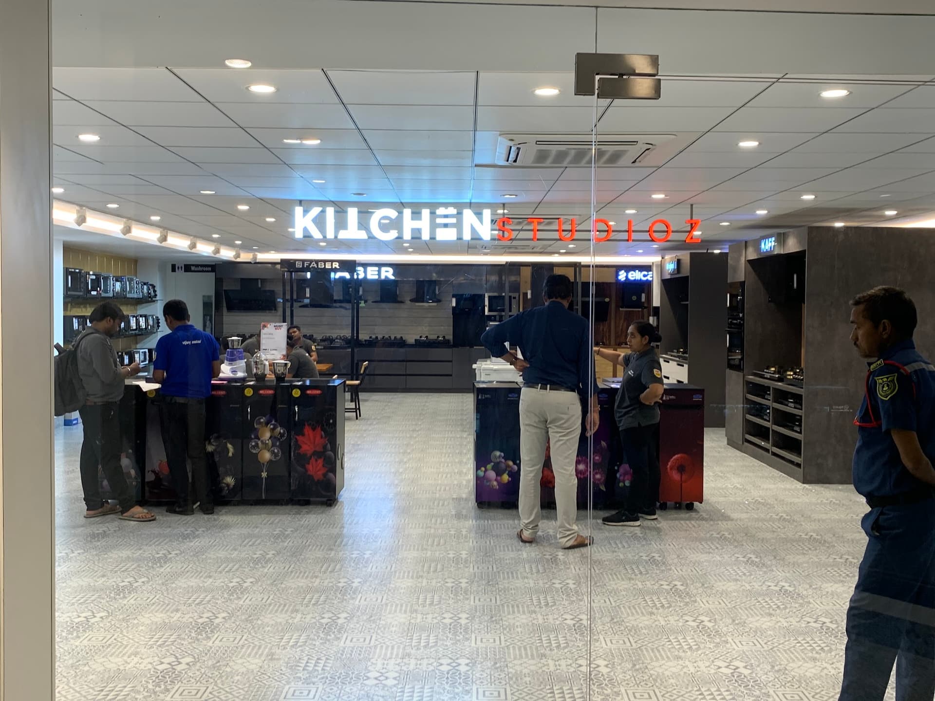 VIJAY SALES - RANDER ROAD