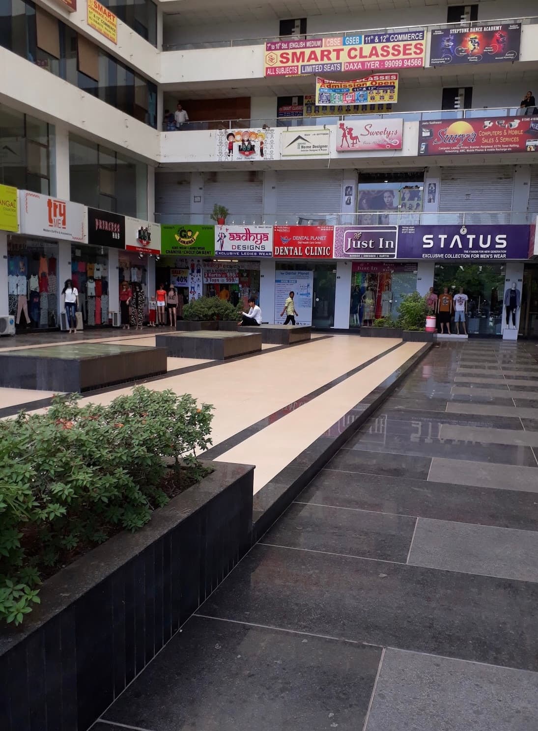 Western Business Hub