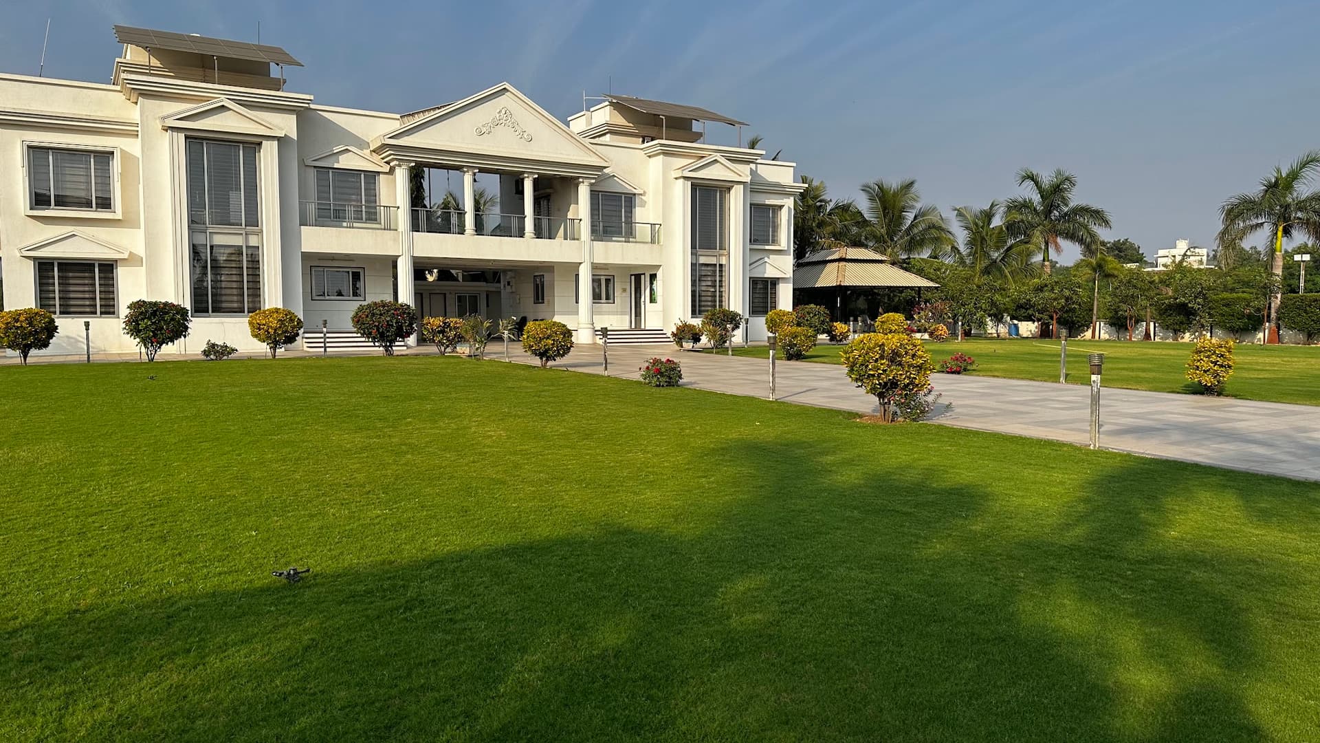 White House- Ashirwad