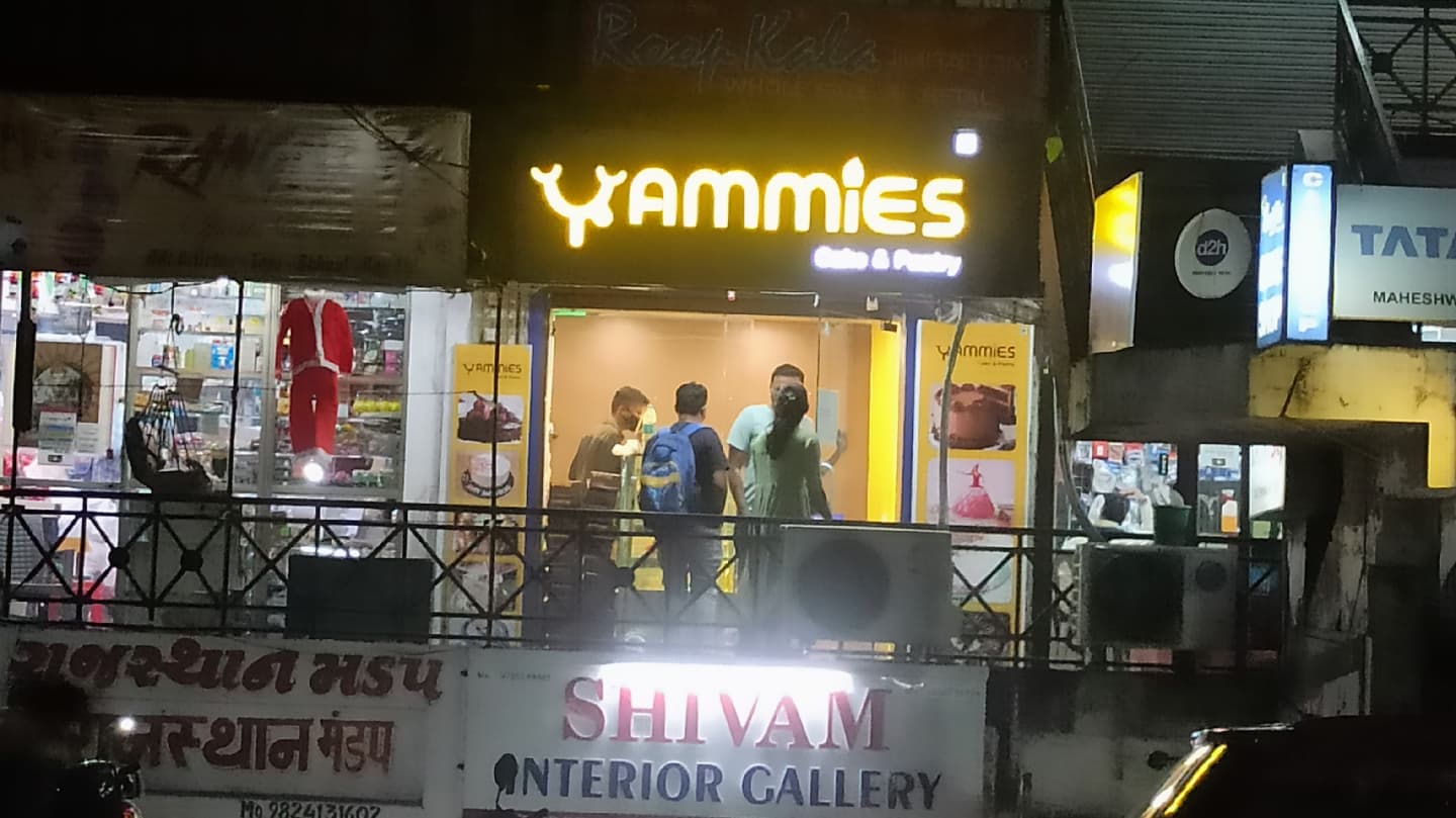 Yammies Cake & Pastry