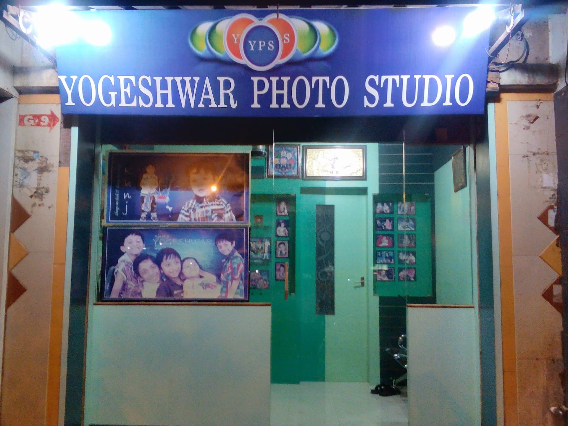 Yogeshwar Photo Studio