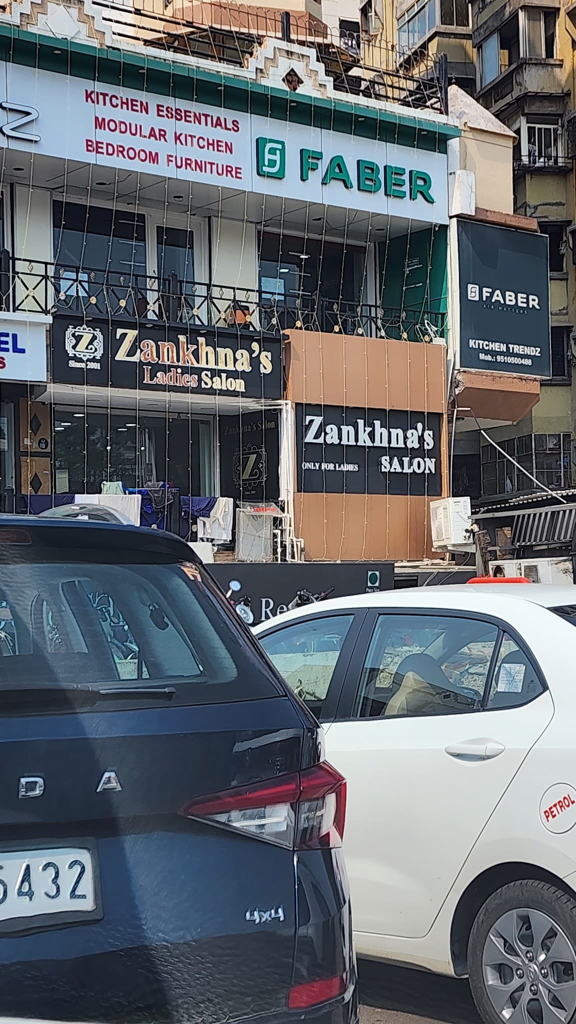 Zankhna salon ( Anmol Branch )