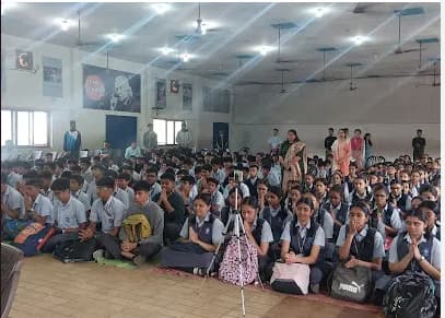 C.C.Shah Sarvajanik English High School