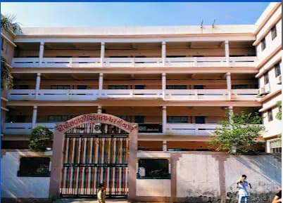 P. P. Savani School